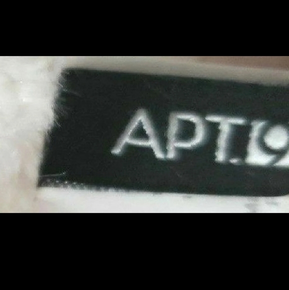 Apt 9 Faux-Fur Vest - Picture 3 of 7